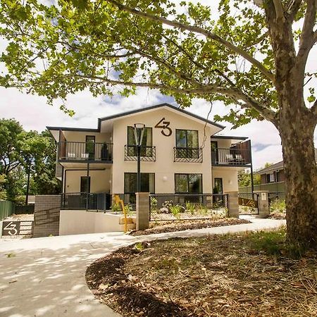 One Of A Kind Apartments Canberra Exterior photo